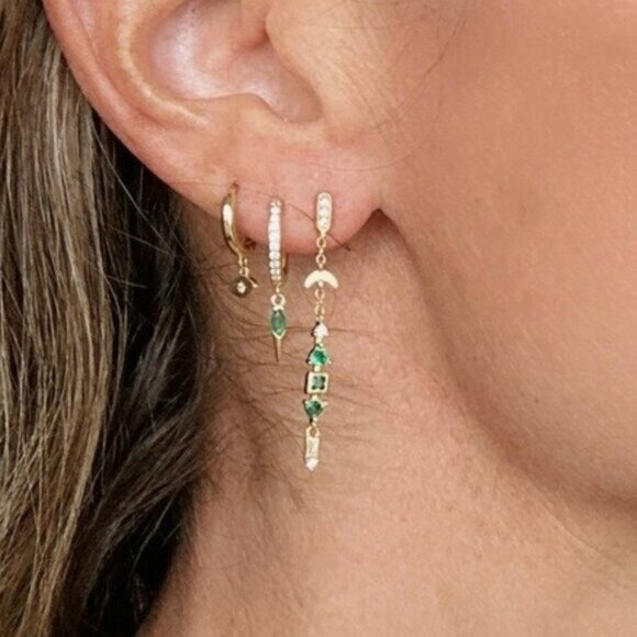 Gorgeous Dangle Earrings Gold w/Green Zircon Moon Celestial Jewelry BEAUTIFUL - Picture 2 of 12